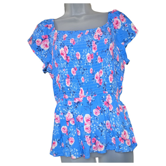 Andree Unit Wom Med NWT Blue Pink Floral Smocked Off Shoulder Short Sleeve Top - Picture 1 of 10